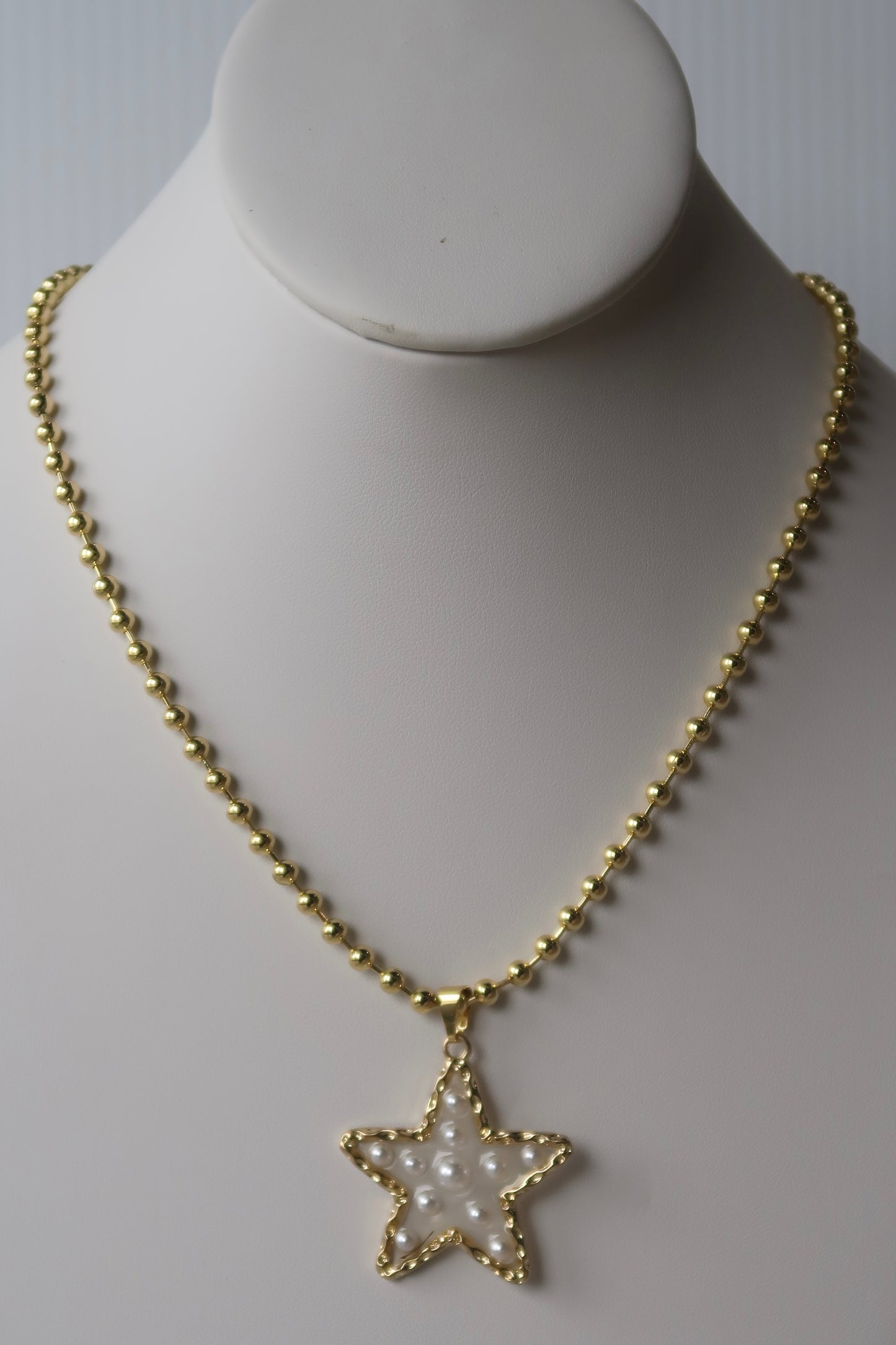 Starlit Pearl Necklace