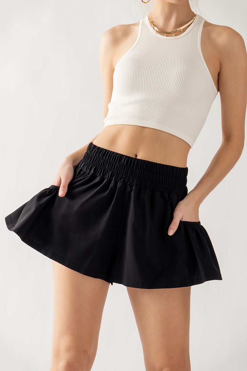 Wide Pocket Short