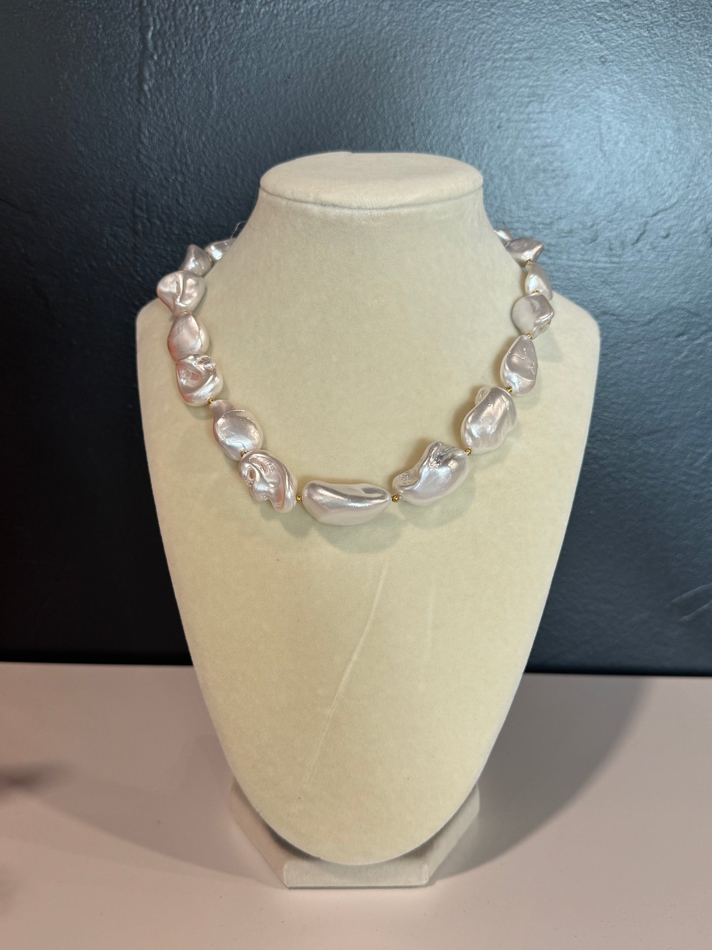 Chunky Pearl Necklace