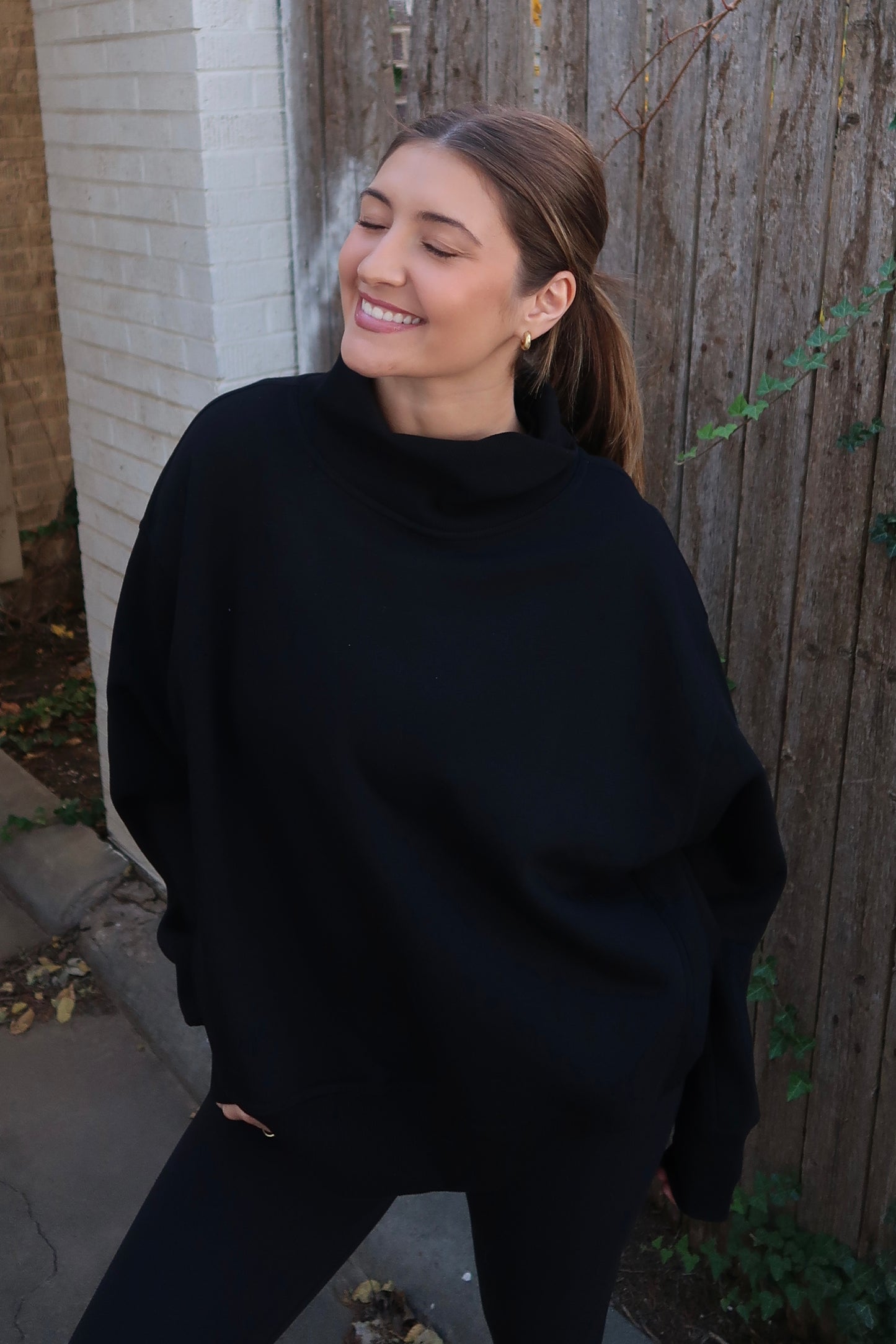 Onyx Cozy Core Pullover